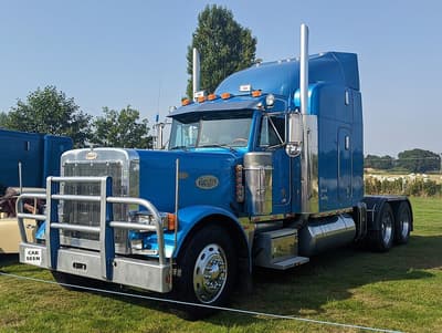 1997 Peterbilt 379