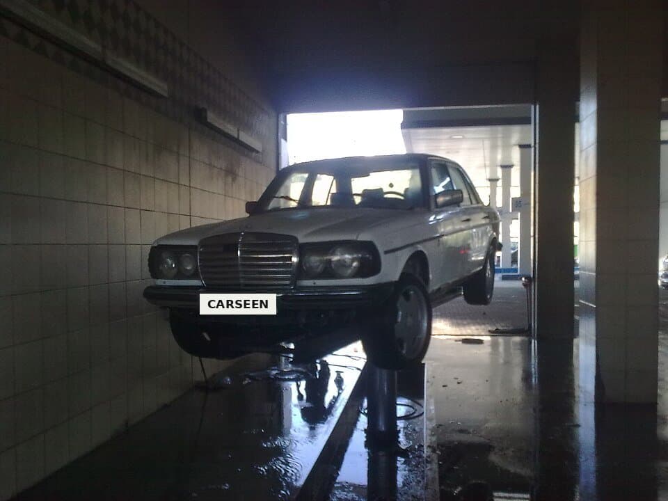 1984 Mercedes-Benz W123