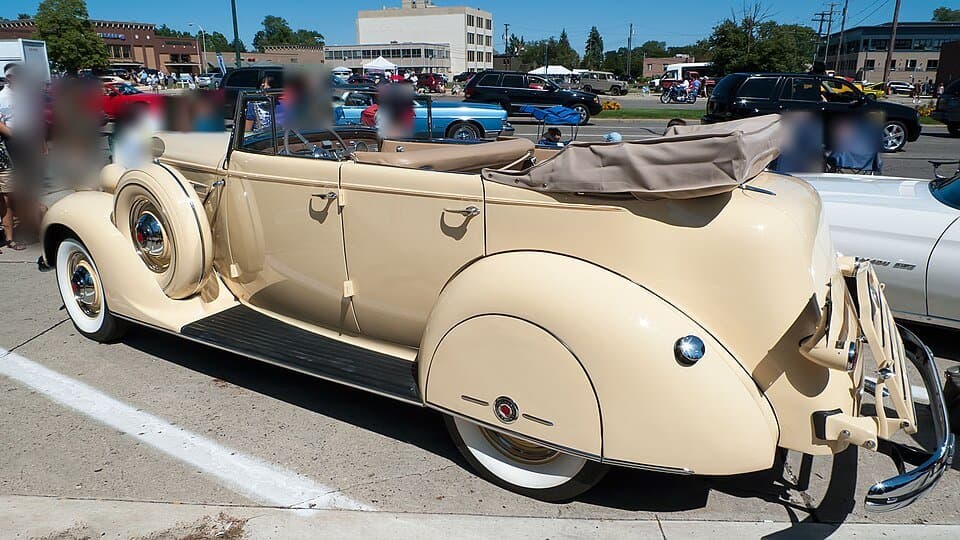 1936 Packard 120