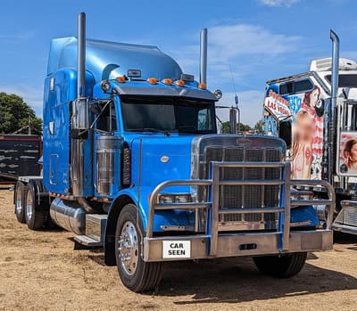 2001 Peterbilt 379