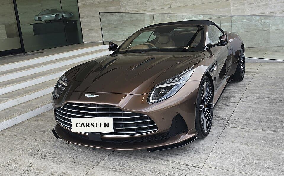 Aston Martin DB12 Volante