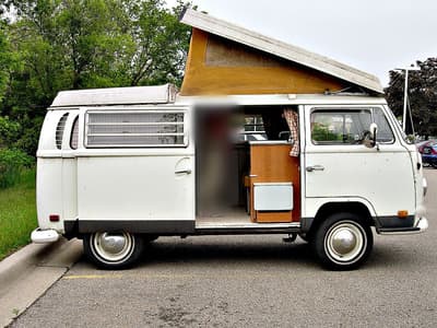 1973 Volkswagen T2 Camper Van / Bus