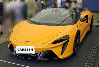 2024 McLaren Artura