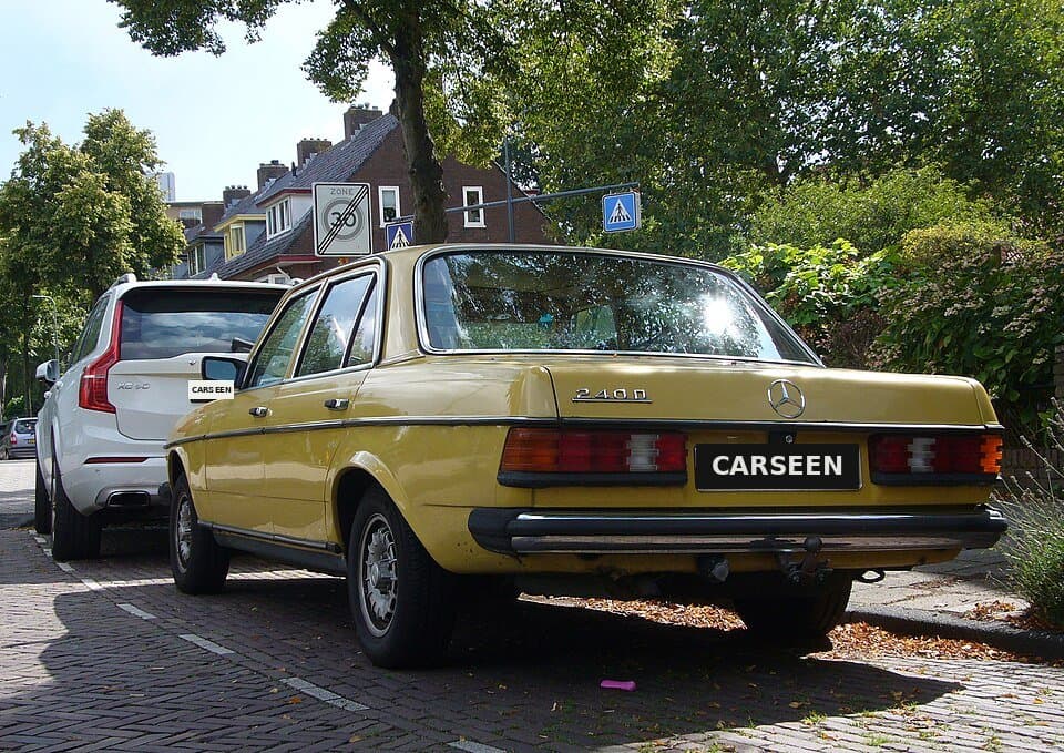 1976 Mercedes-Benz 240