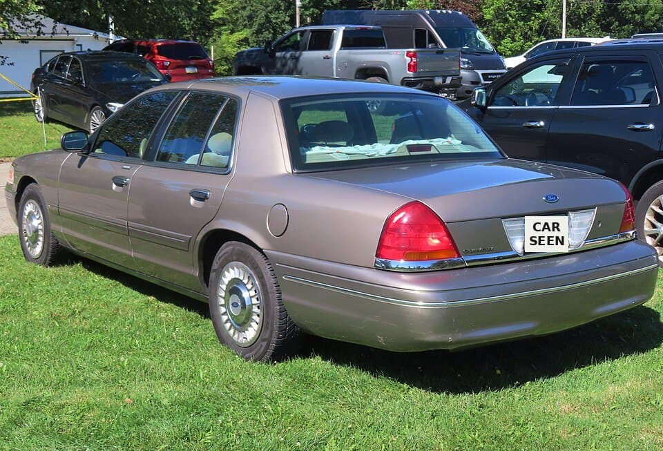 2001 Ford Crown Victoria