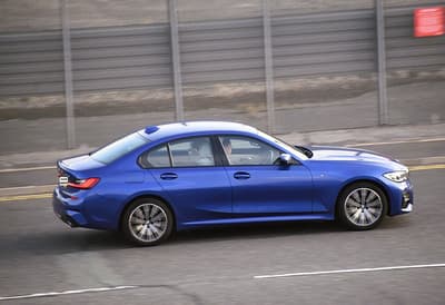 2019 BMW 330