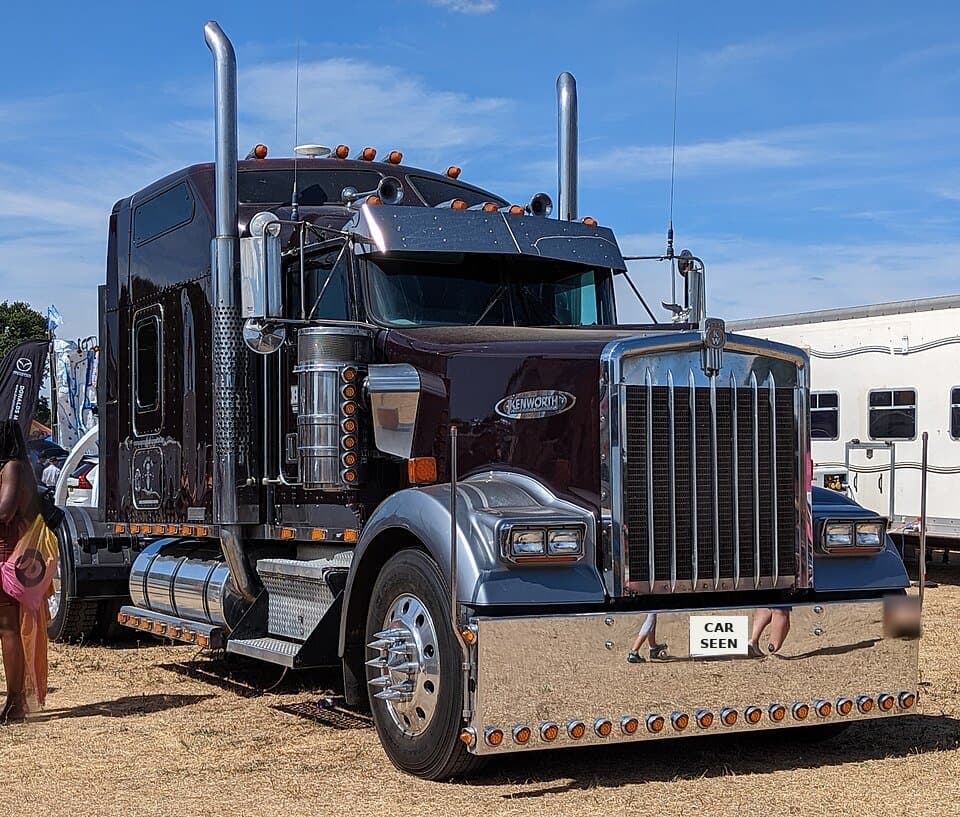1997 Kenworth W900L