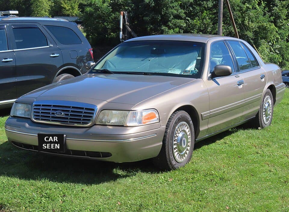 2003 Ford Crown Victoria
