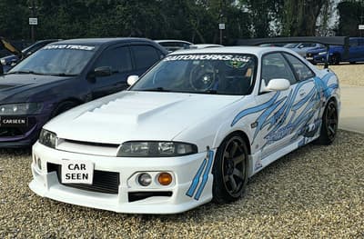 1996 Nissan Skyline