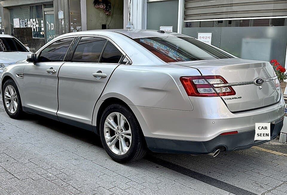 2015 Ford Taurus